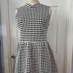 Forever 21 Black White High Neck Houndstooth Dress Size Small Fit&Flare